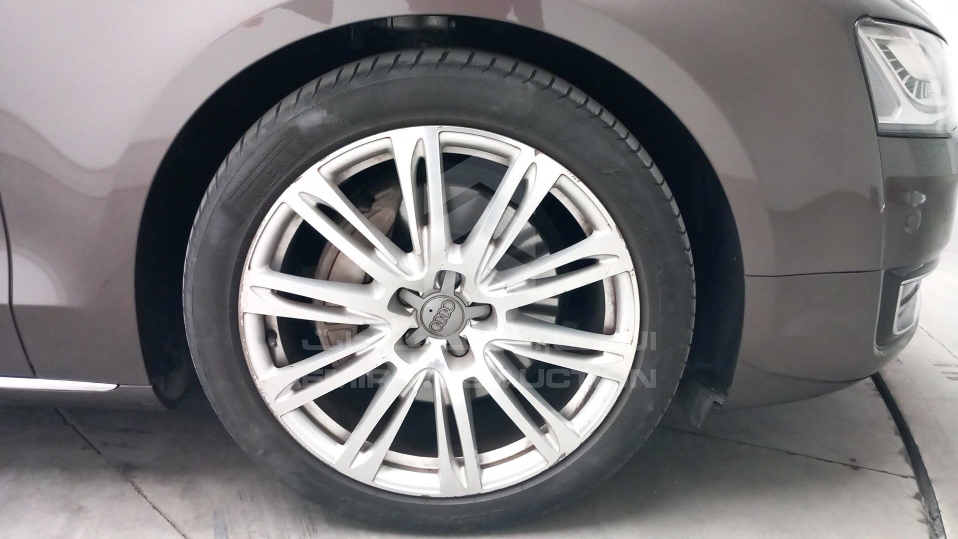 2015 AUDI A8 VIN: WAUYGBFDXFN006868
