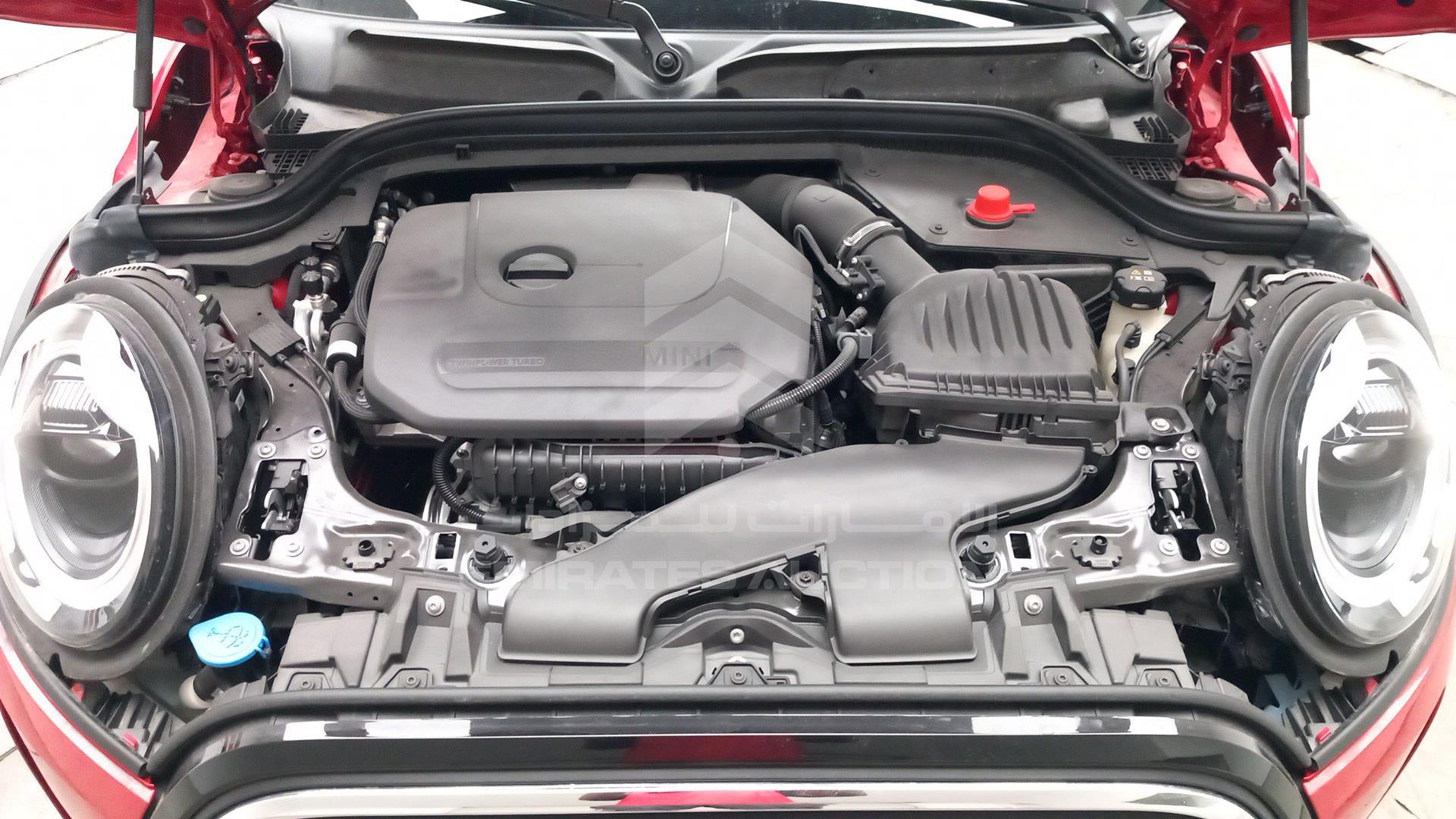 2024 MINI COOPER VIN: WMW31DK06R2V86104