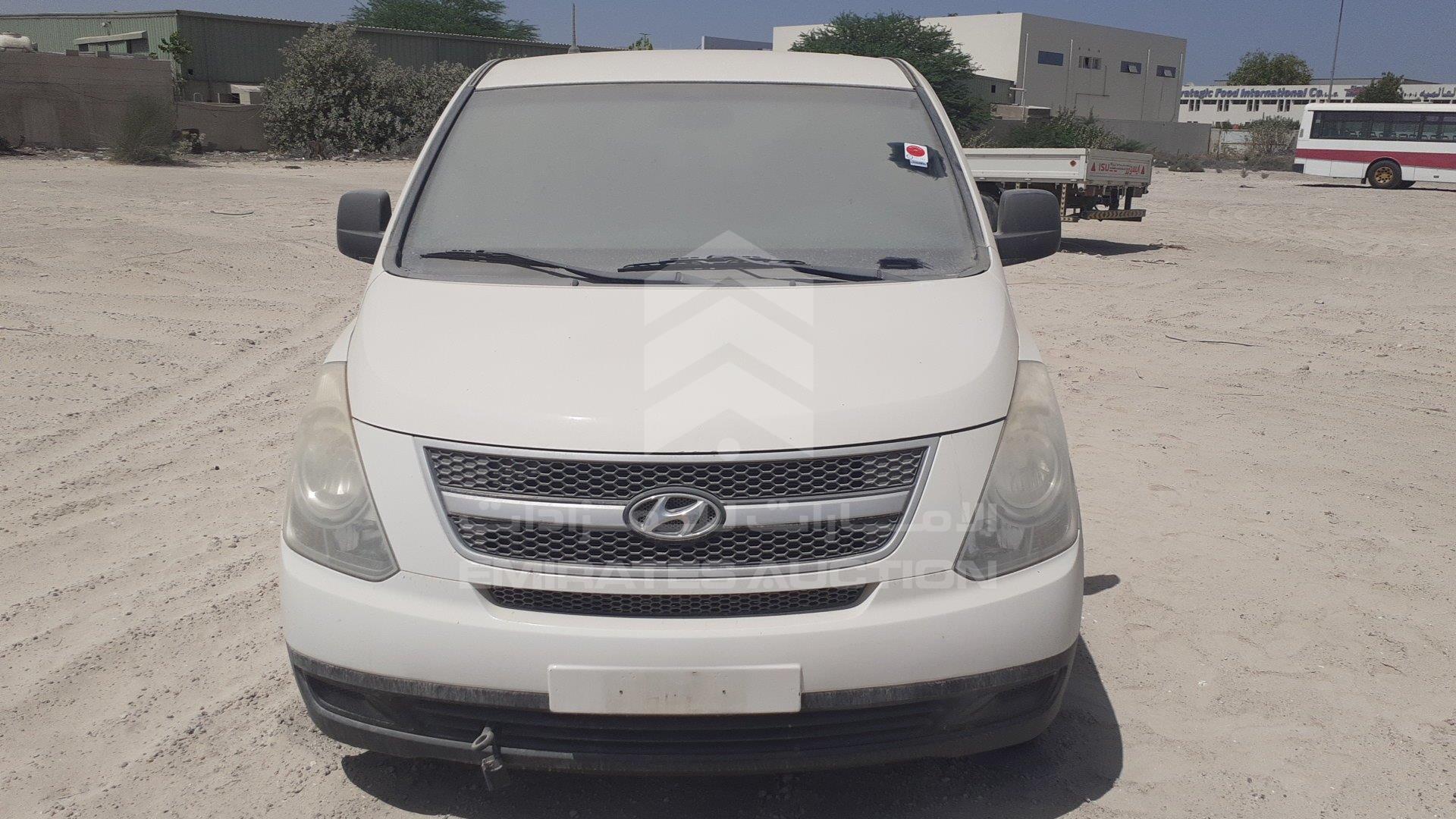 KMJWA37R0CU440854 - 2012 Hyundai H1 - #undefined