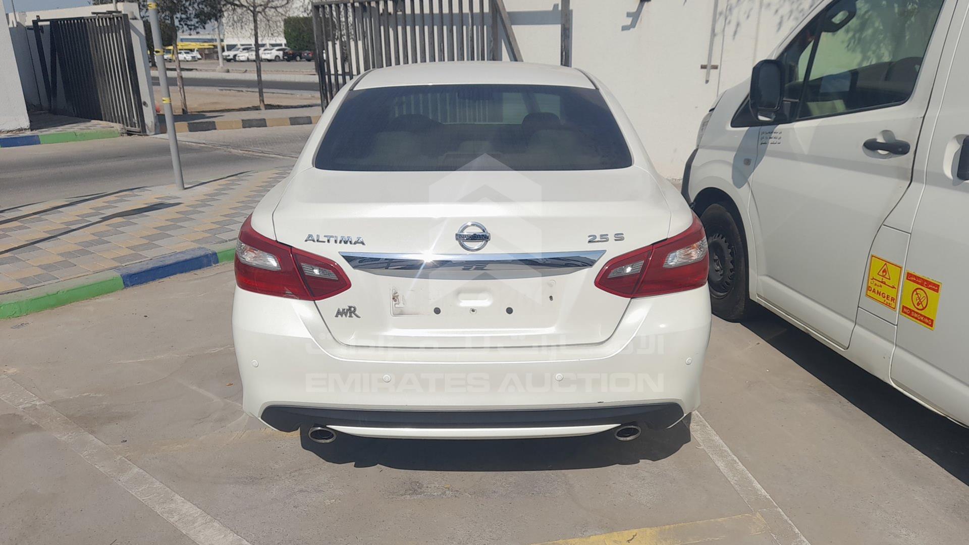 2018 NISSAN ALTIMA VIN: 1N4AL3A97JC273937