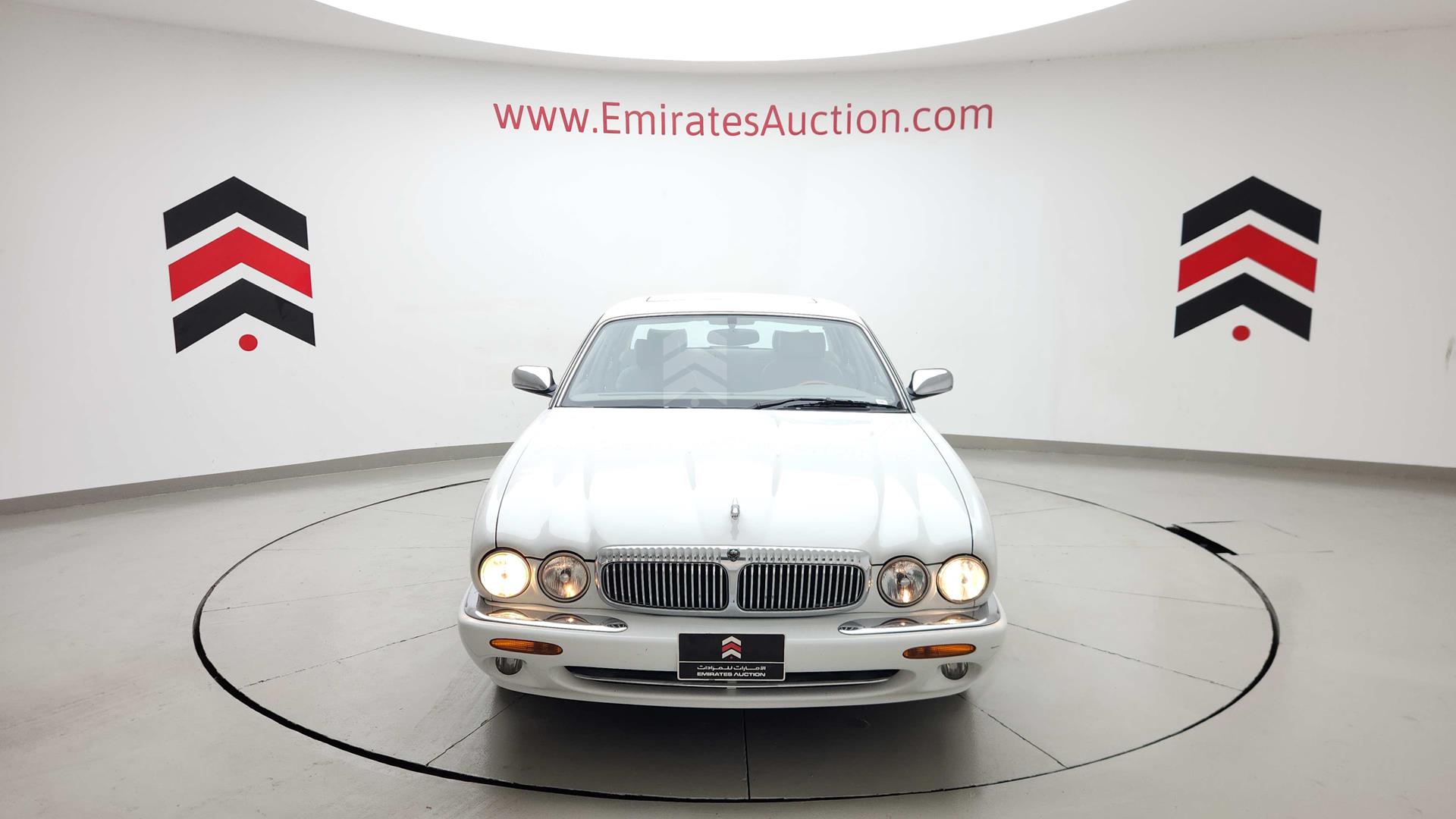 1999 JAGUAR X J 8 VIN: SAJKD684XXC868976