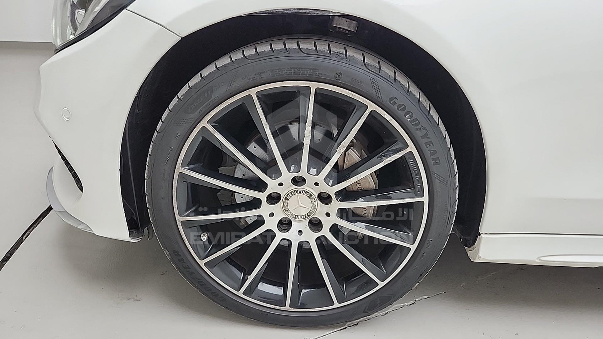 2015 MERCEDES C 200 VIN: WDDWF4CB9FR032422