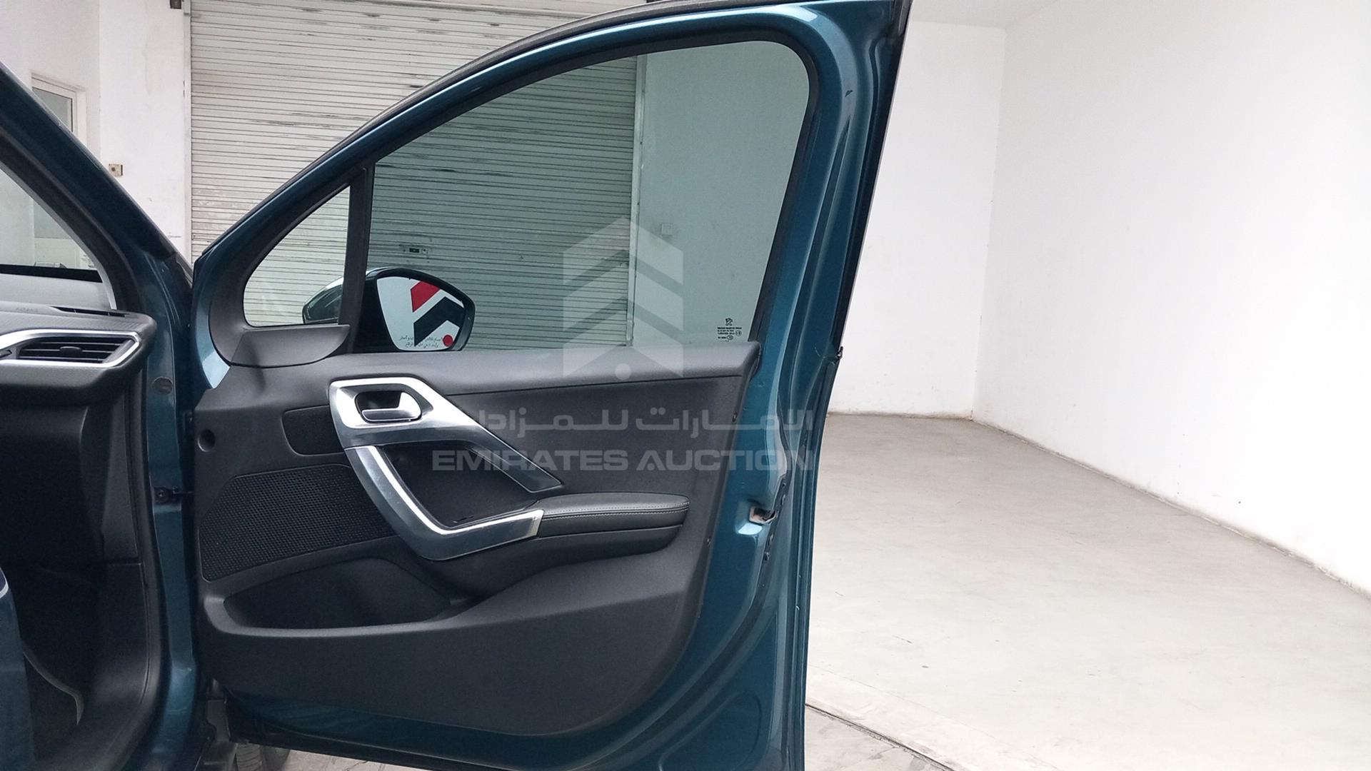 2018 PEUGEOT 2008 VIN: VF3CUNFP6JY001990