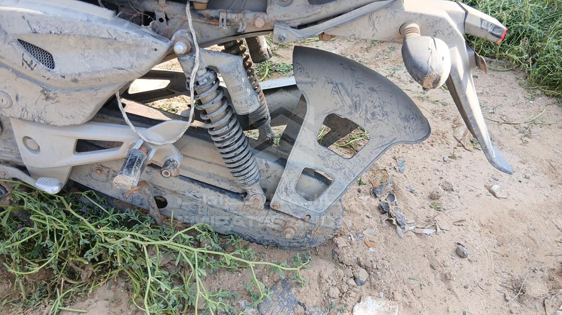 Bajaj Pulsar — Front Right Tyre — Photo 19