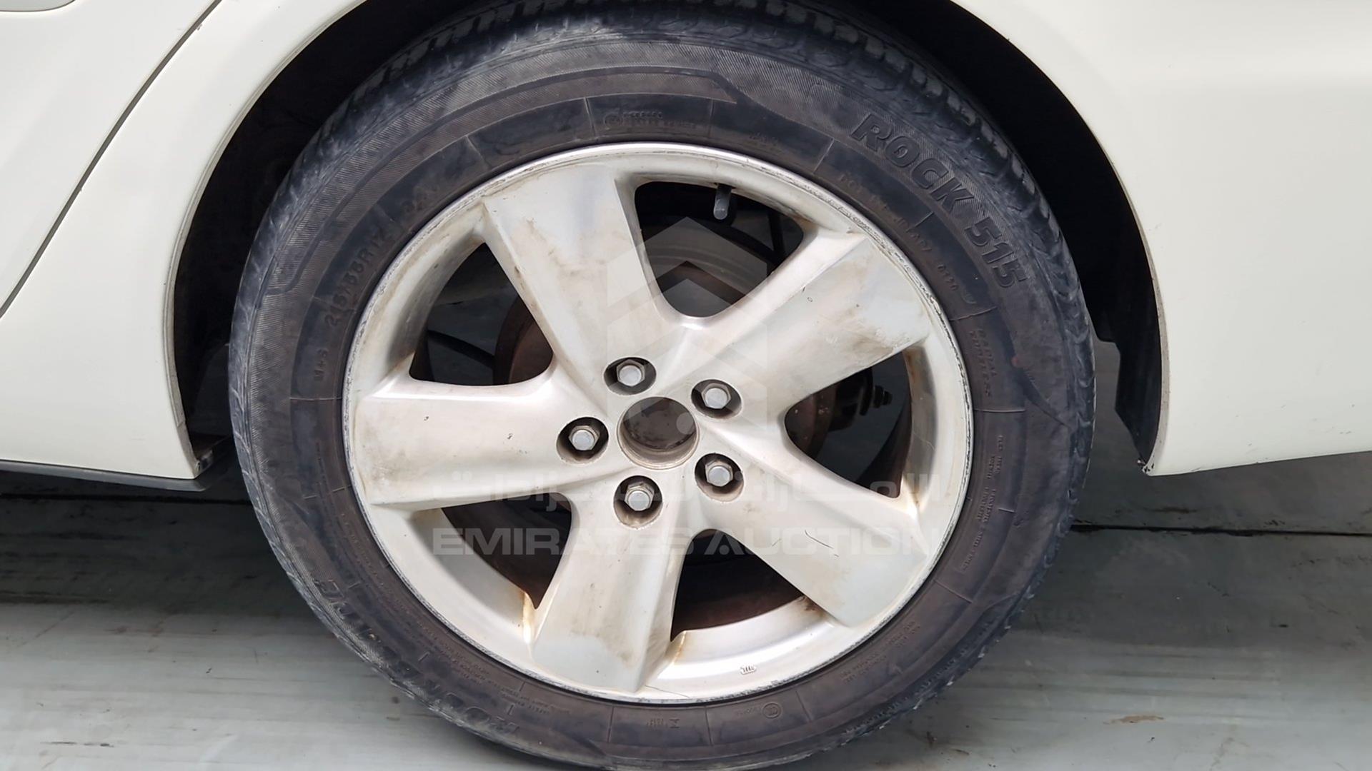 2004 TOYOTA CAMRY VIN: 4T1BE32K74U310490