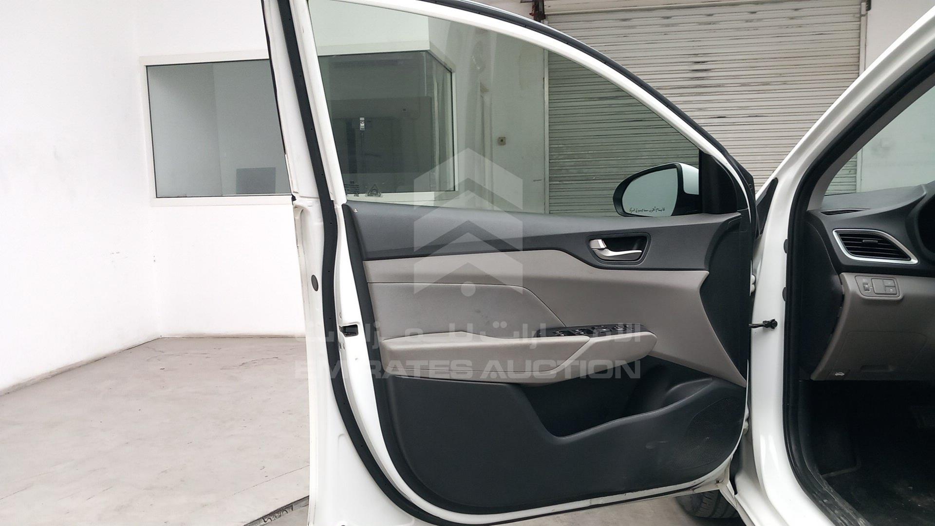 2019 HYUNDAI ACCENT VIN: MALC741C5KM095379