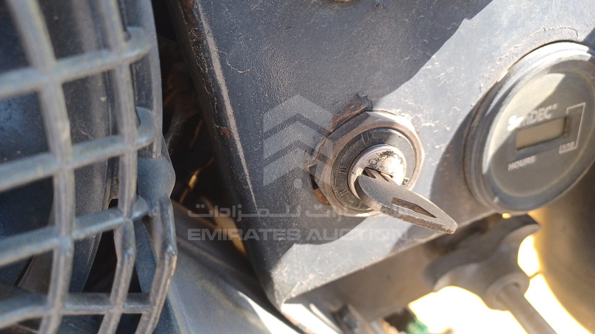 2011 UNDEFINED CONCRETE PUMP VIN: 240718