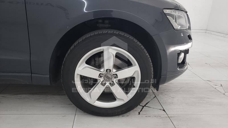 WAUKF68R29A022132 Auction: EmiratesAuction Lot: 405536 WAUKF68R29A022132 Audi Q5 2009 GREY Photo 30