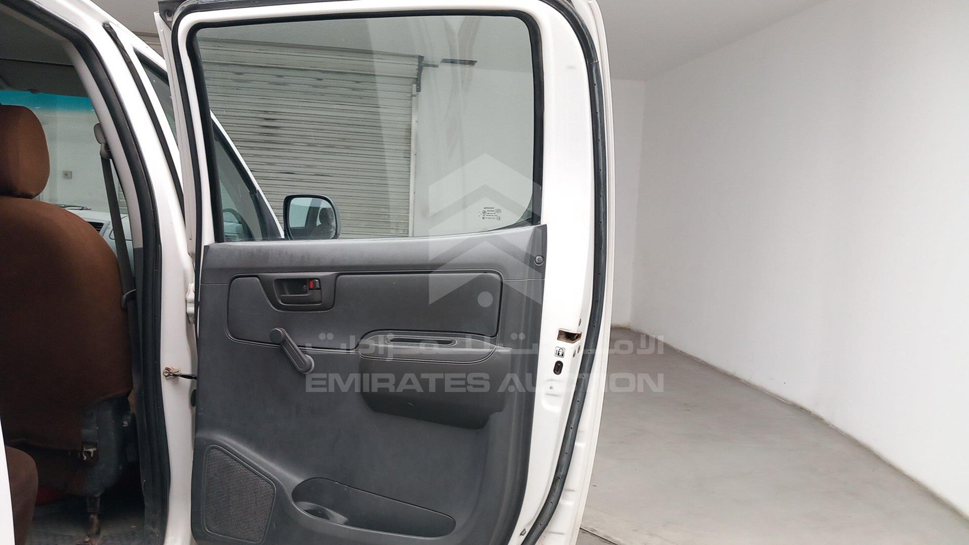 2015 TOYOTA HILUX VIN: MR0FX22G7F1437655