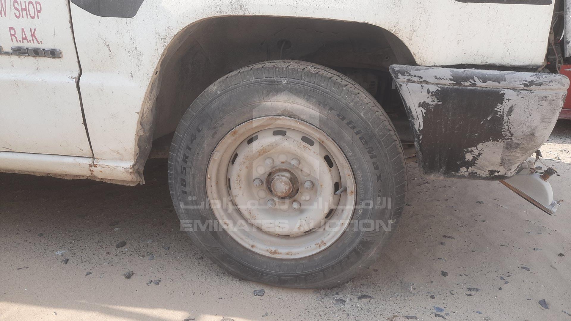 2001 MITSUBISHI L 200 VIN: JMY0NK1201P700460