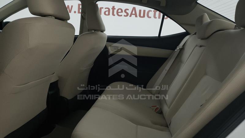 RKLBB9HE3J5206184 Auction: EmiratesAuction Lot: 435375 RKLBB9HE3J5206184 Toyota Corolla 2018 WHITE Photo 20