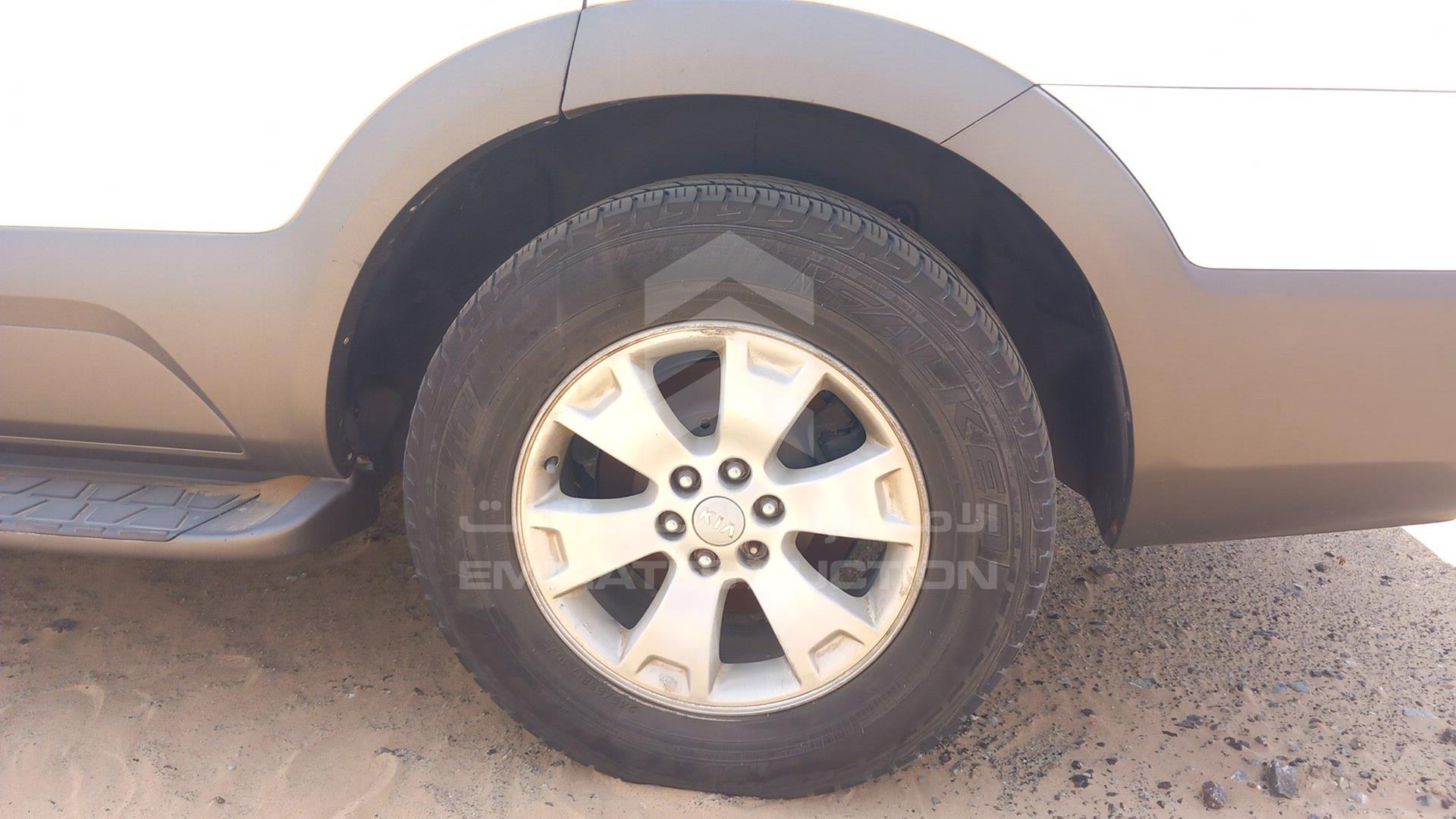 2013 KIA MOHAVE VIN: KNAKN8117D5094481