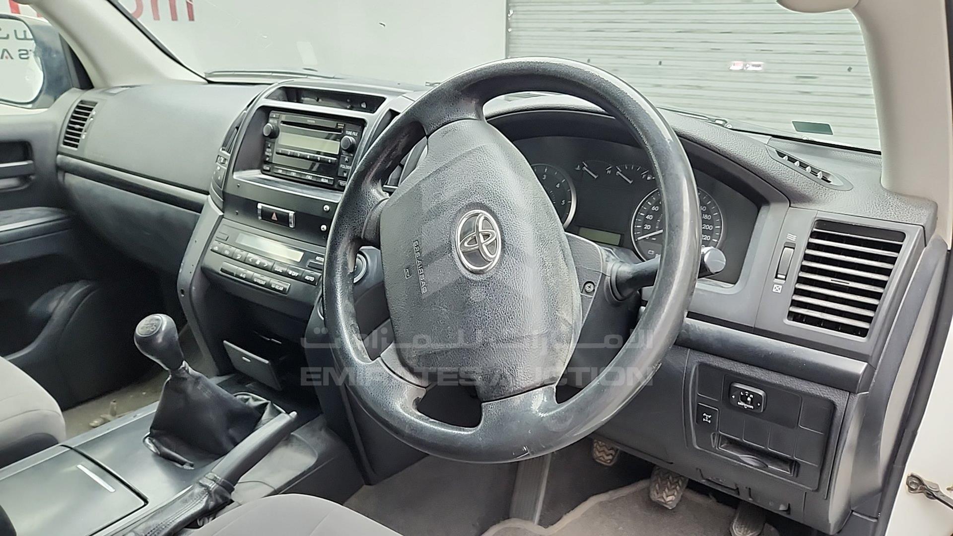 2014 TOYOTA LC 200 VIN: JTMHV09J904135065