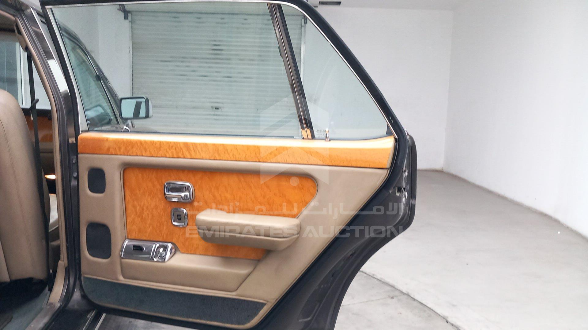 1990 ROLLS-ROYCE SILVER SPUR VIN: SCAZN02A2LCX32977