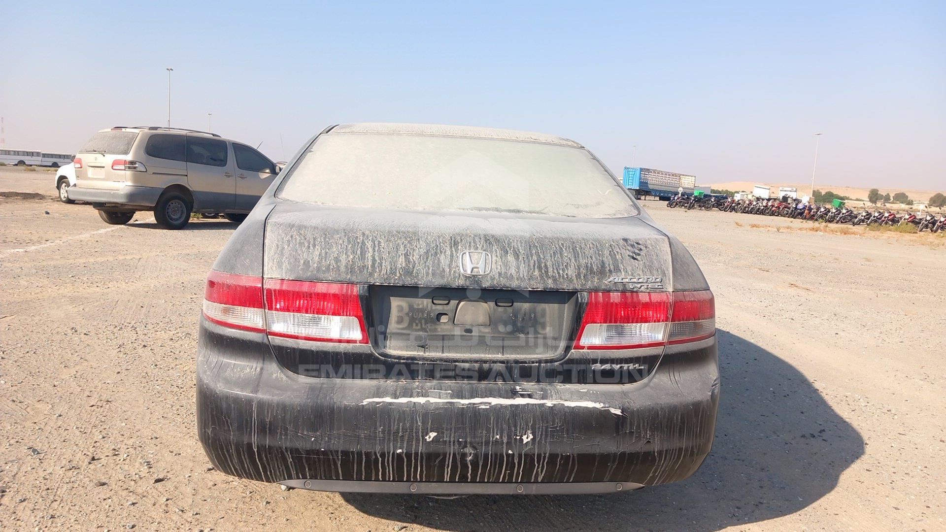 2005 HONDA ACCORD VIN: JHMCM56555C411559