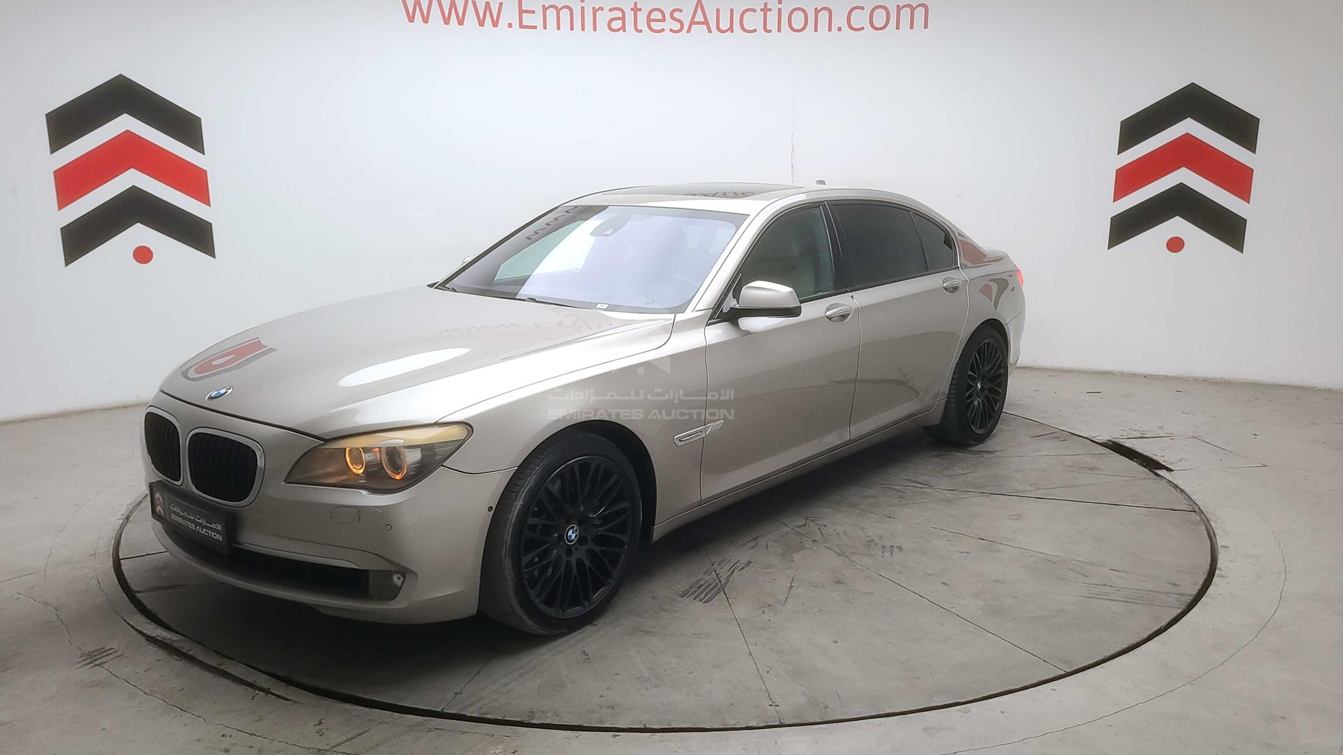 2010 BMW 750 VIN: WBAKB8108AC342700