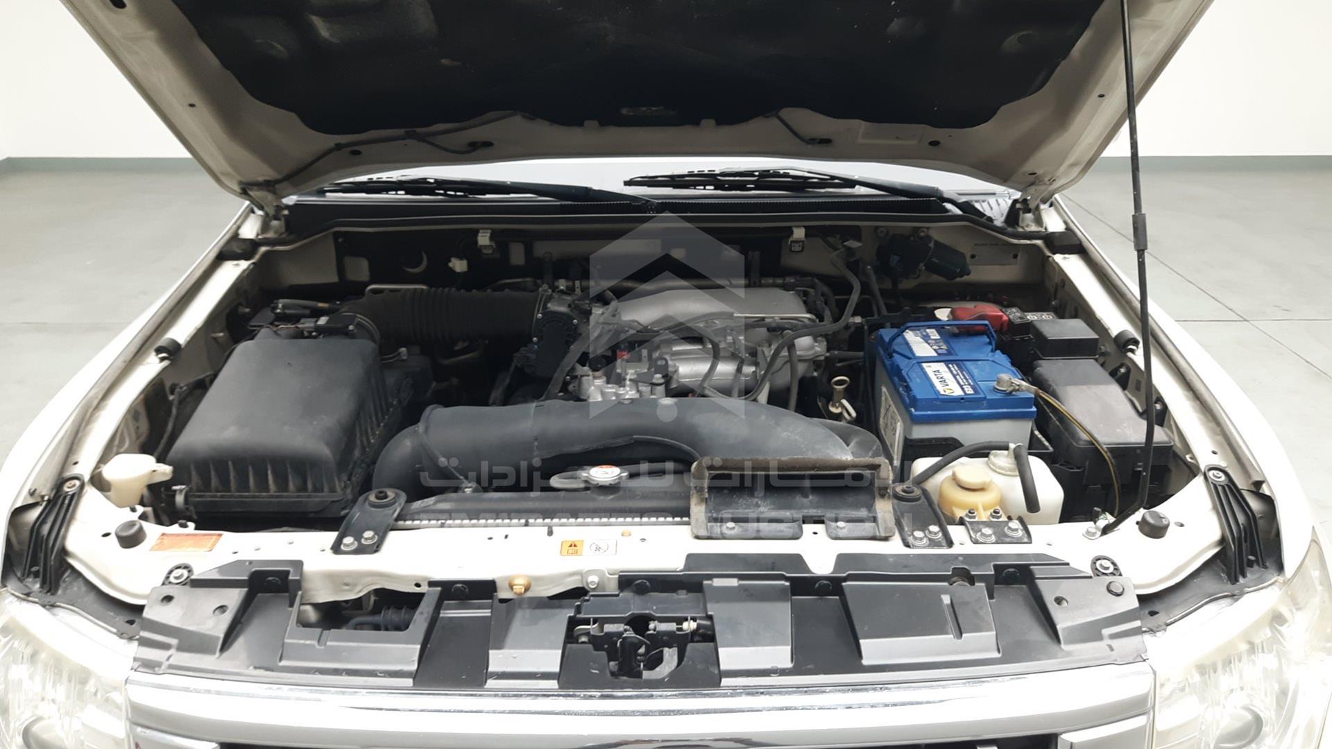 2017 MITSUBISHI PAJERO VIN: JE4MR62N3HJ705986