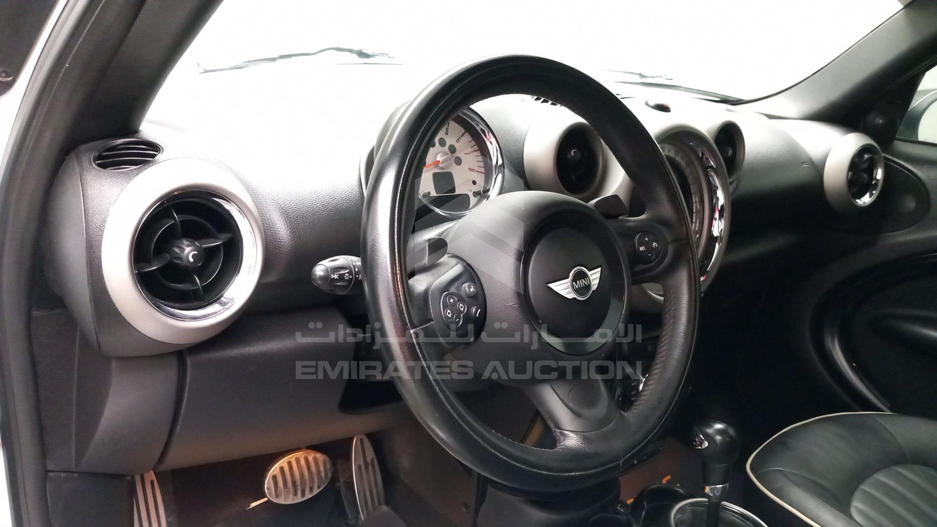 2013 MINI COOPER VIN: WMWZC5105DWM82037
