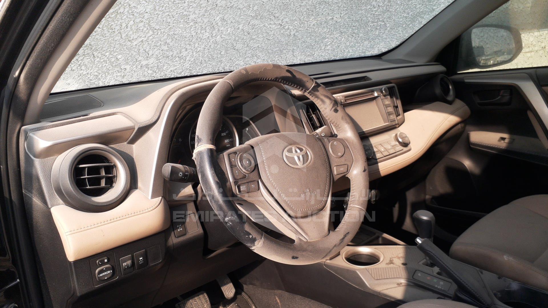 2015 TOYOTA RAV-4 VIN: JTMDF9EV4FJ016746