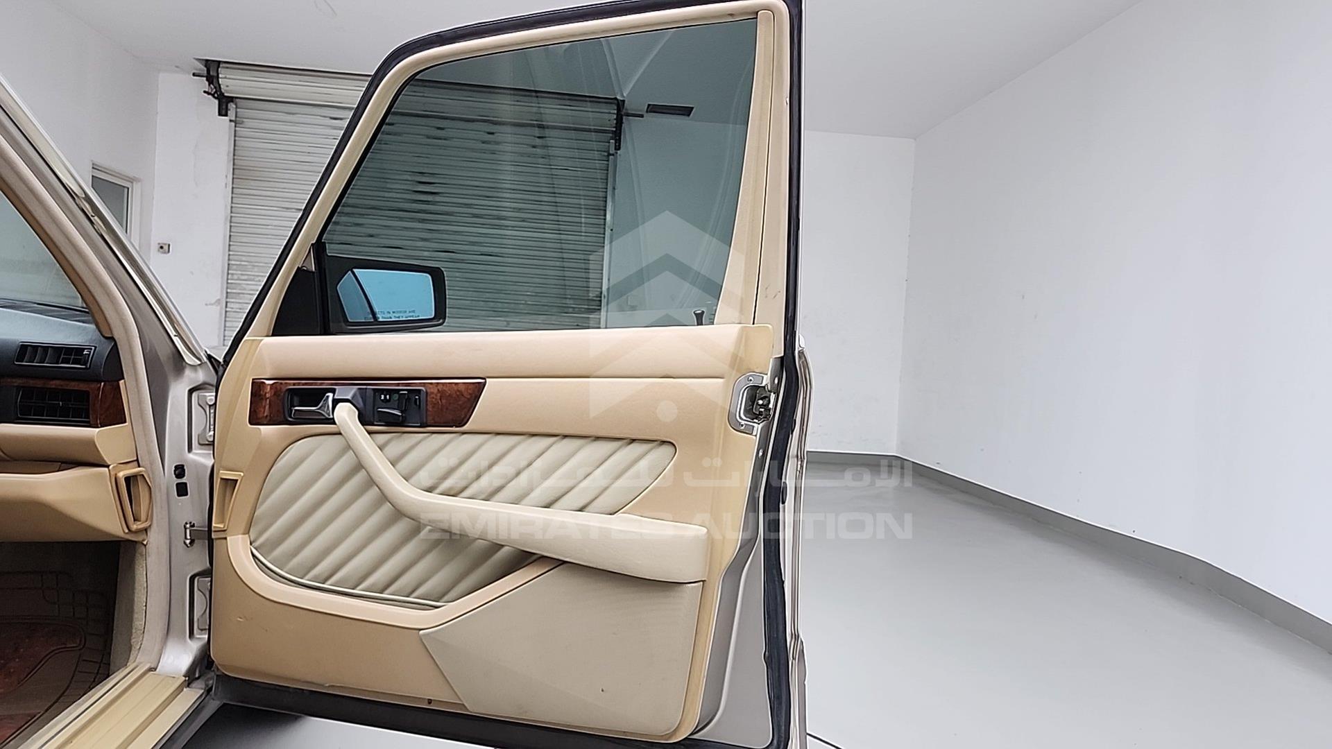 1991 MERCEDES SEL 560 VIN: WDBCA39E4MA600786