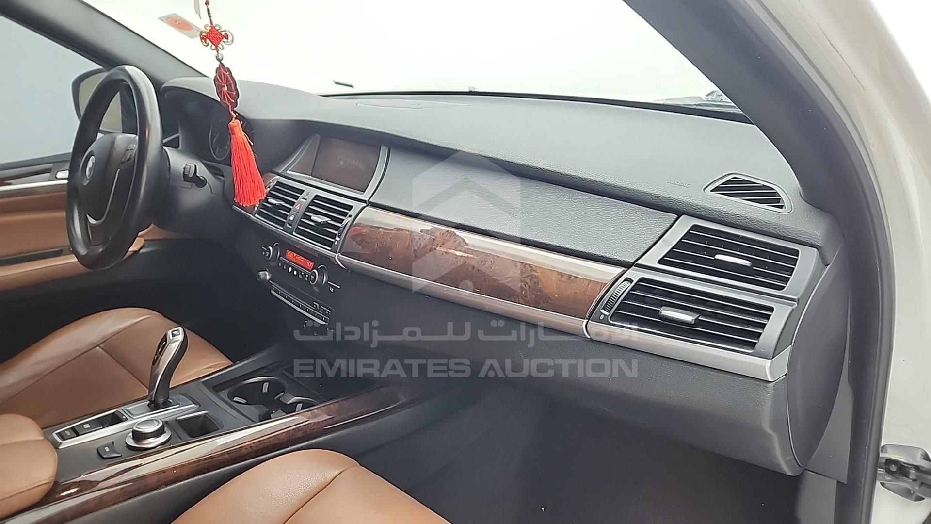 2009 BMW X5 VIN: WBAFE41029L244811