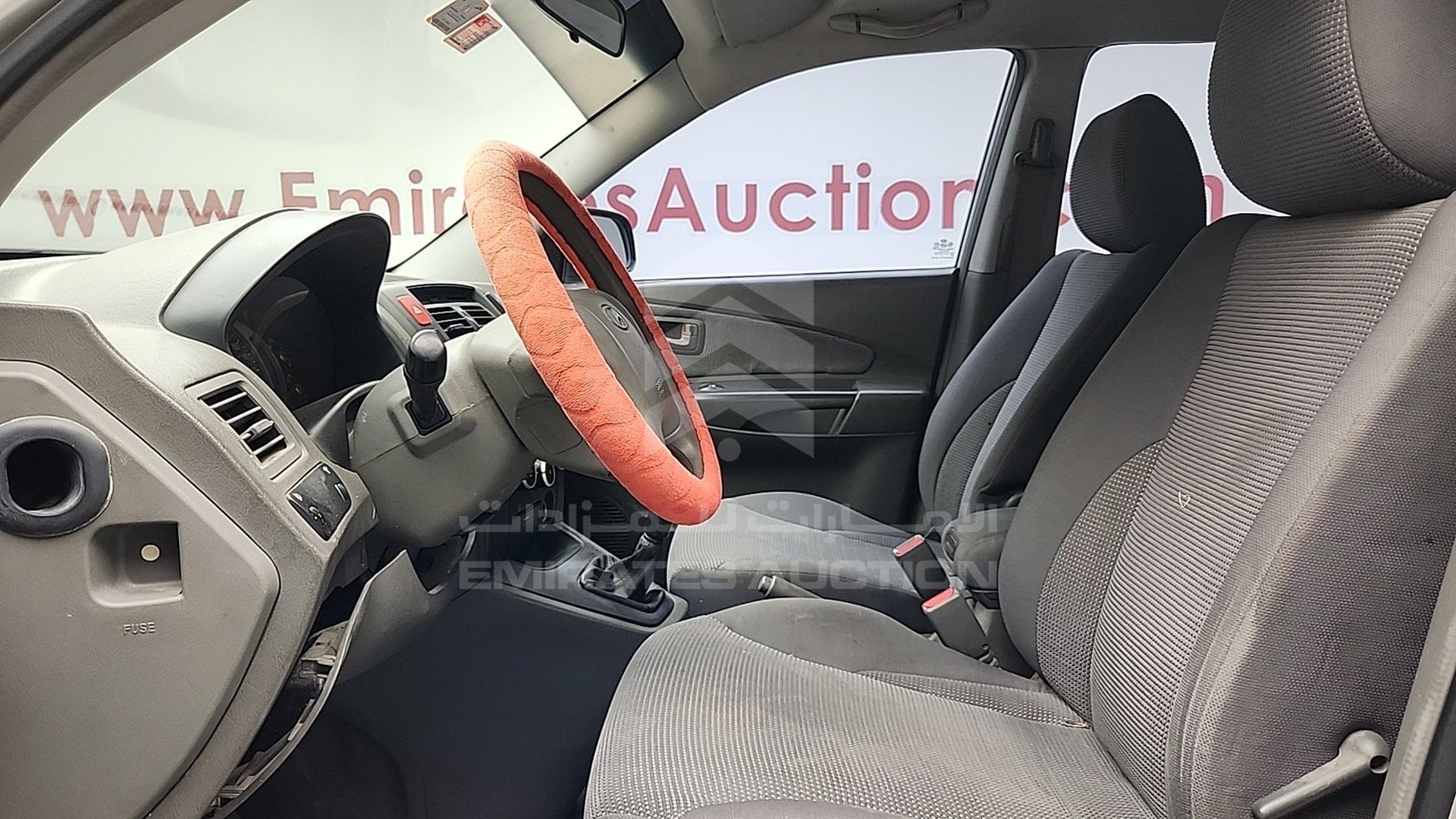 2007 HYUNDAI TUCSON VIN: KMHJM81B97U571167