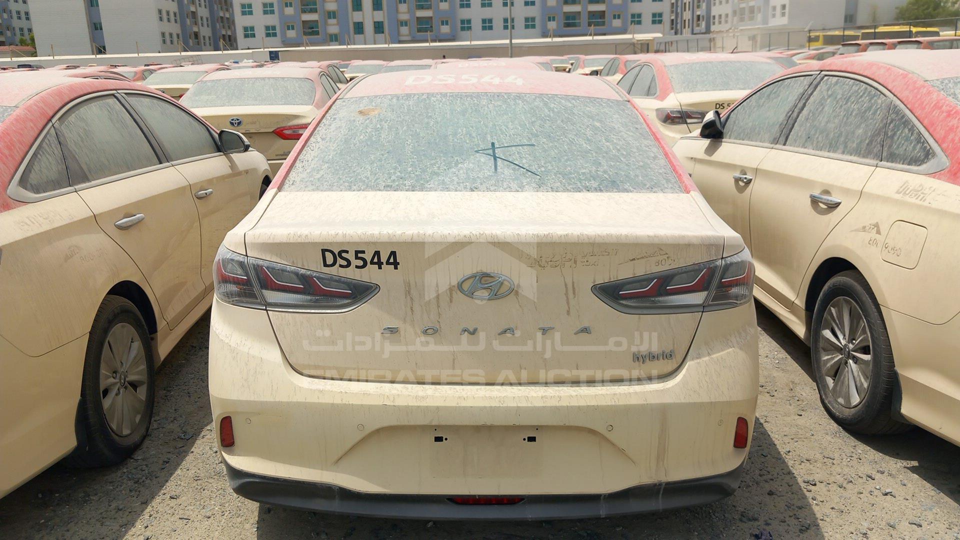 2019 HYUNDAI SONATA VIN: KMHE24135KA092943