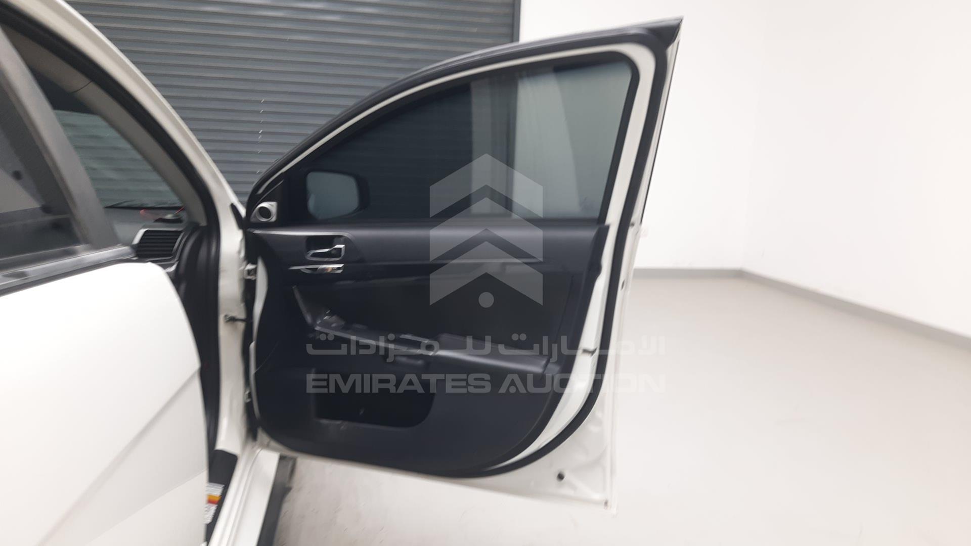 2015 MITSUBISHI --- VIN: JMYSTCY4AFU737782
