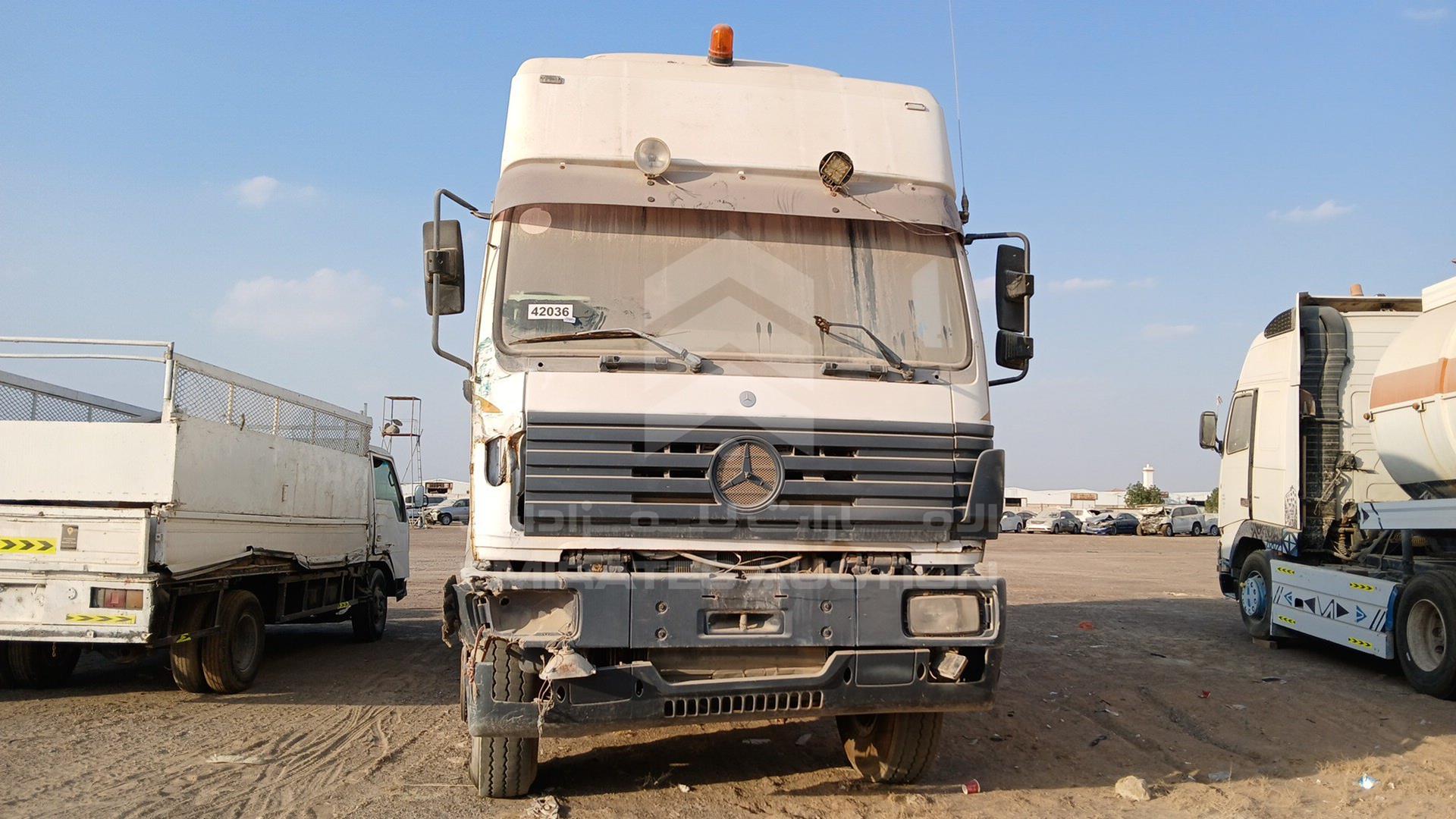 0 MERCEDES TANKER VIN: WDB6584701K221902