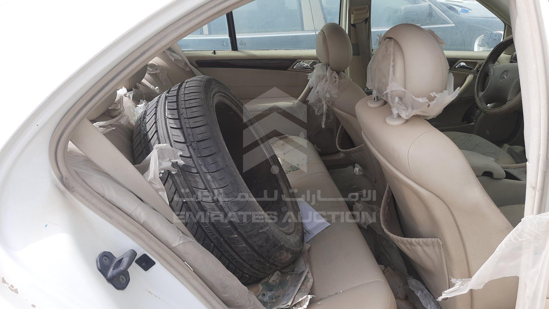 0 MERCEDES C 230 VIN: WDB2030401F632680