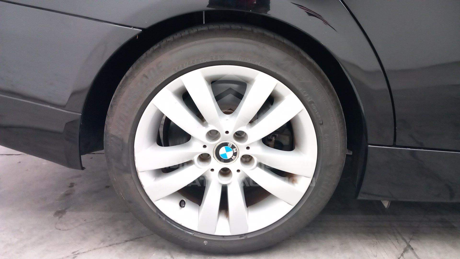 2008 BMW 330I VIN: WBAVH51068A062936