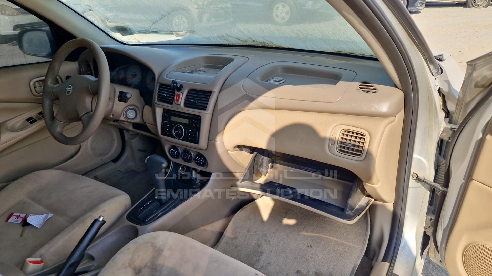 2011 NISSAN SUNNY VIN: JN1FN61C3BW209081