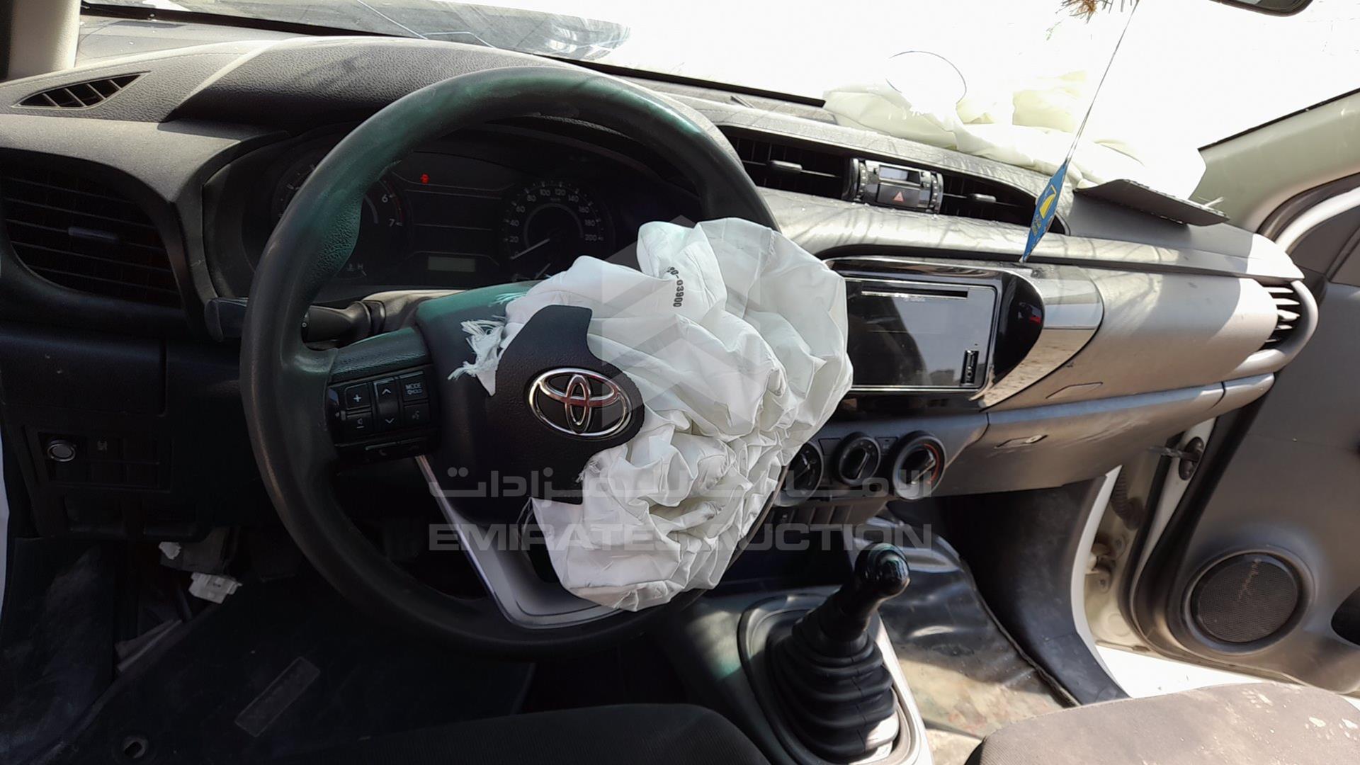 2020 TOYOTA HILUX VIN: MR0CX9CB9L3960531