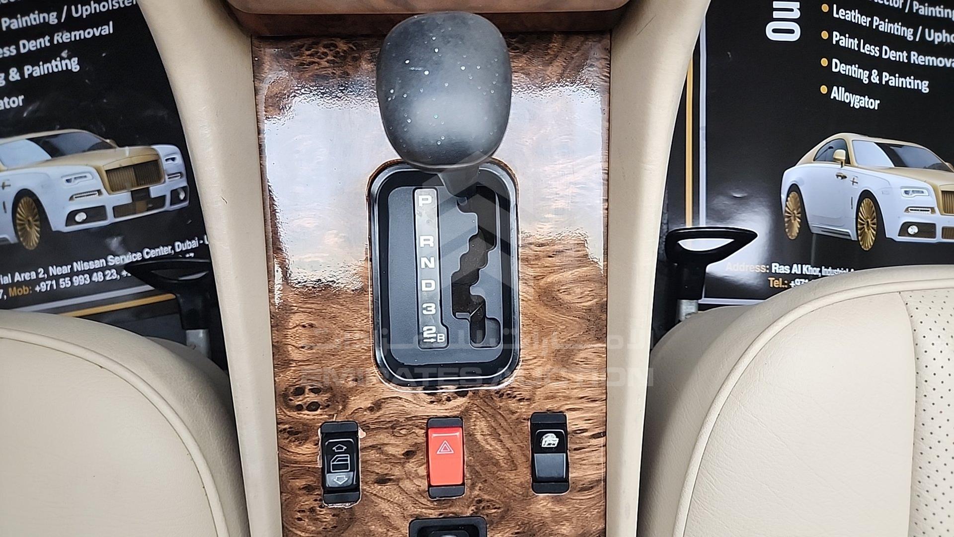1987 MERCEDES SL 560 VIN: WDBBA48DXHA062949