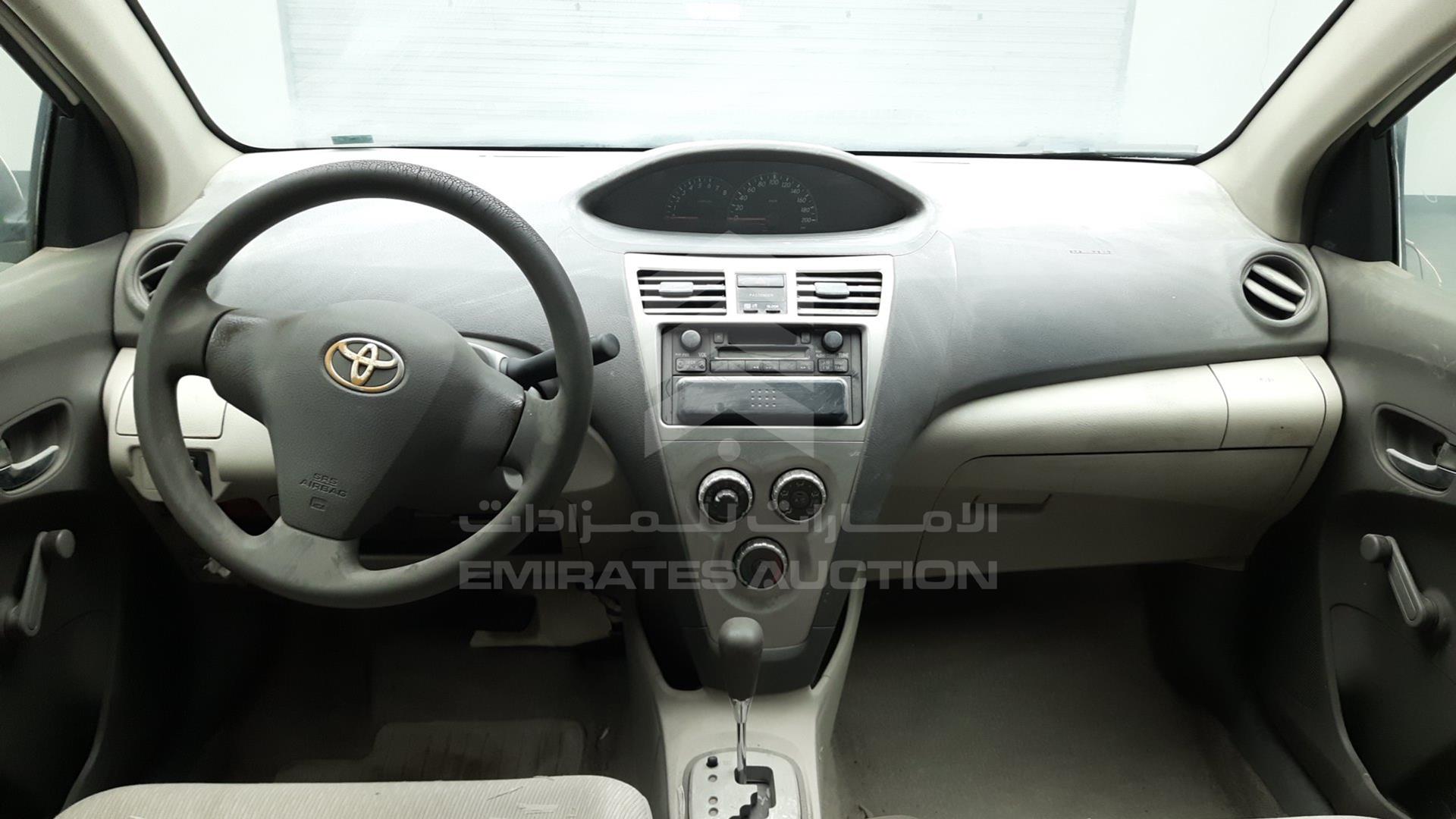 2010 TOYOTA YARIS VIN: JTDBW9232A1188342