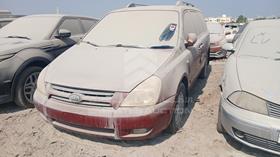 2008 Kia Carnival — Front Left Angle — Photo 5 — Thumbnail