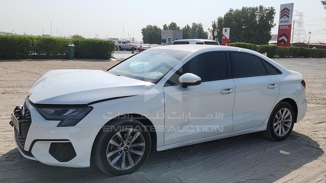 اودي ايه 3 2024 — الزاوية الأمامية اليسرى — صورة 5