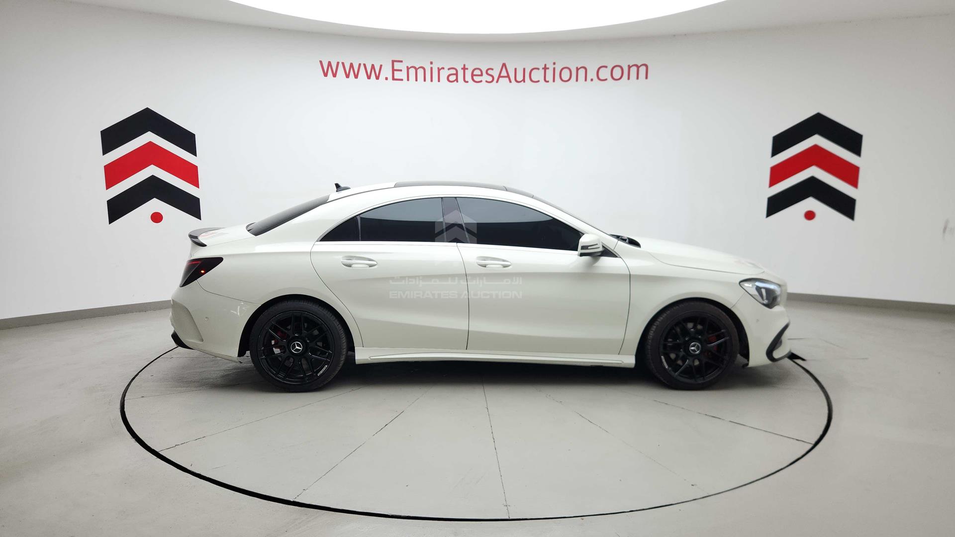 2018 MERCEDES CLA 250 VIN: WDDSJ4EB9JN561816