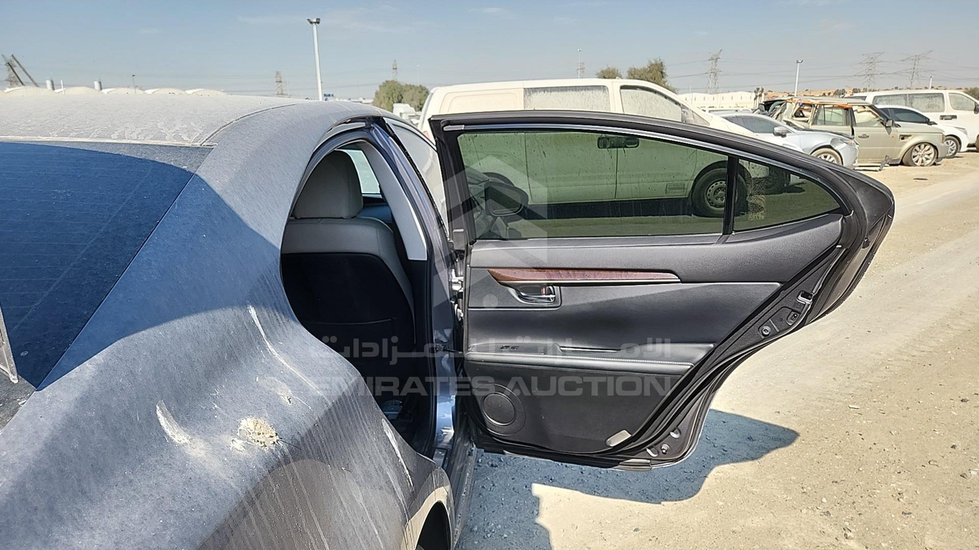 2015 LEXUS ES 350 VIN: JTHBK1GG9F2157520