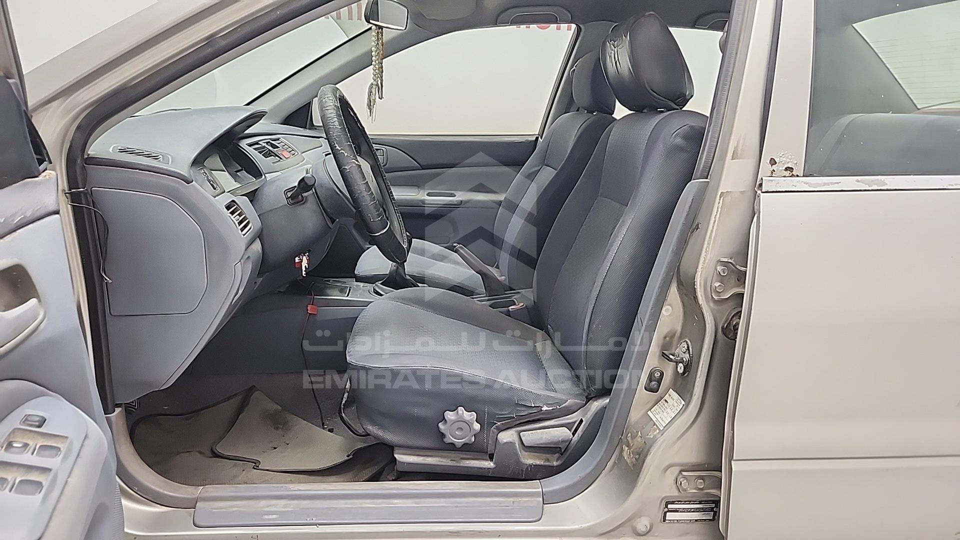 2002 MITSUBISHI LANCER VIN: JMYSNCS1A2U775608