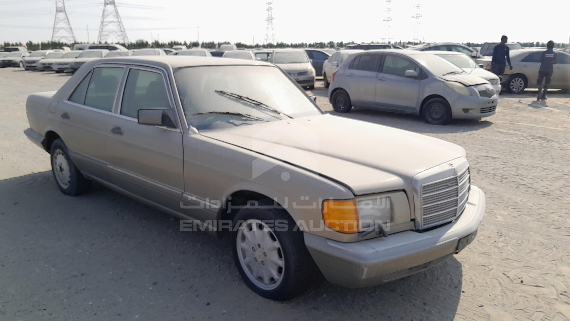 1989 MERCEDES SE 300 VIN: WDBCA24D2KA489158