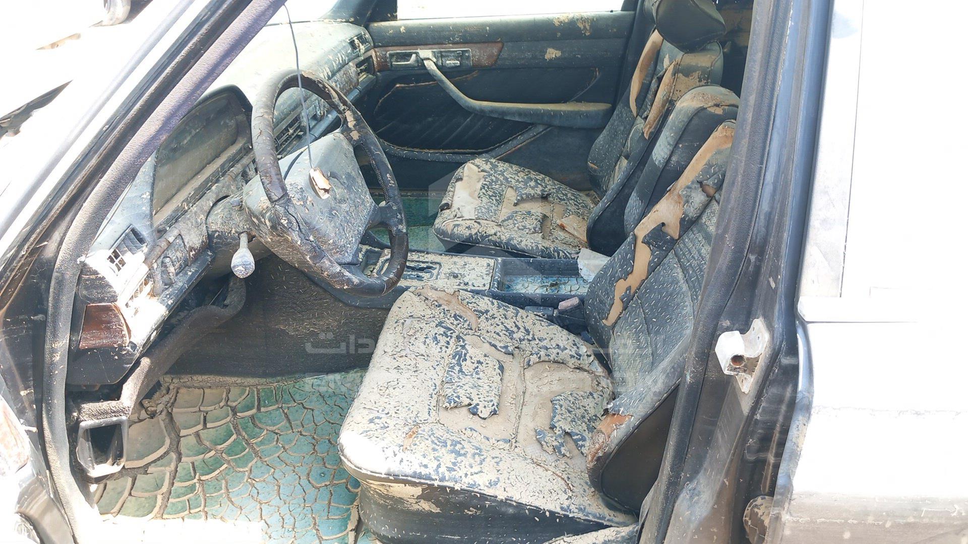 1990 MERCEDES --- VIN: WDB12603618545466