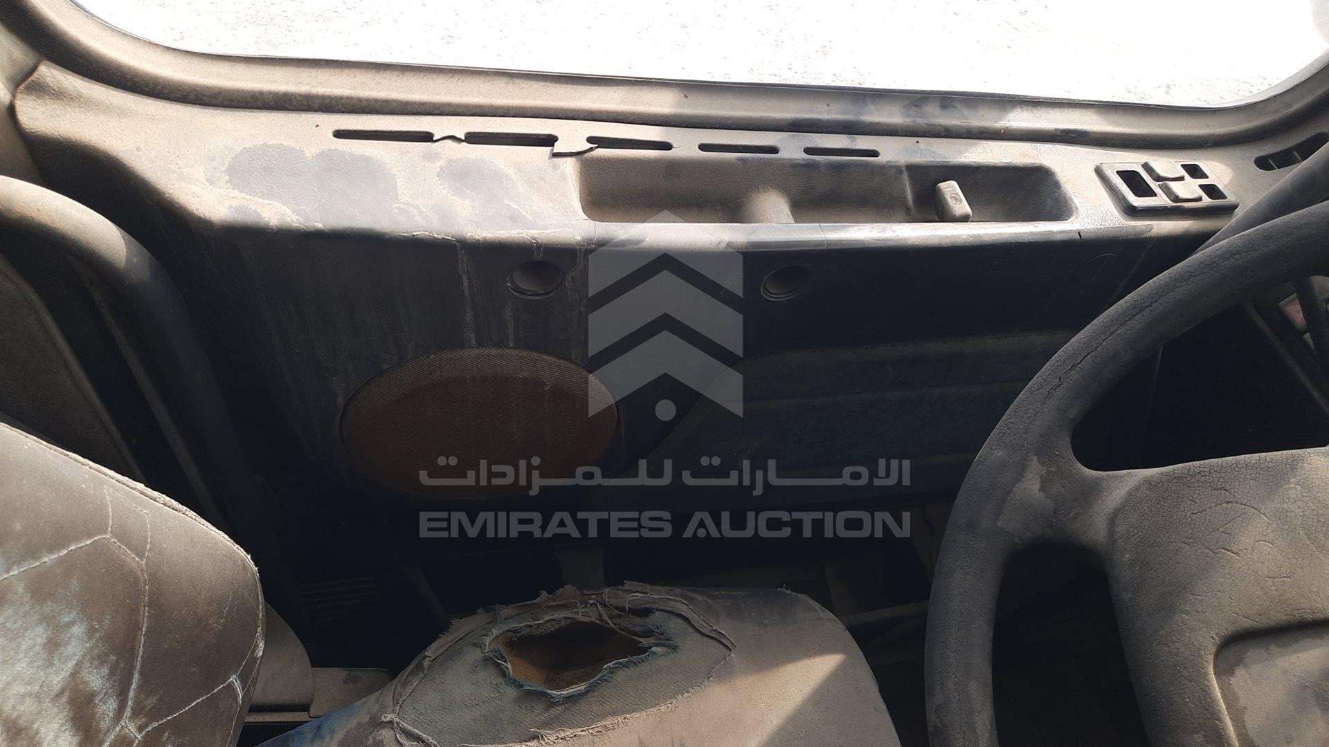 2000 VOLVO FH 12 VIN: YV2A4DAC6YA505769