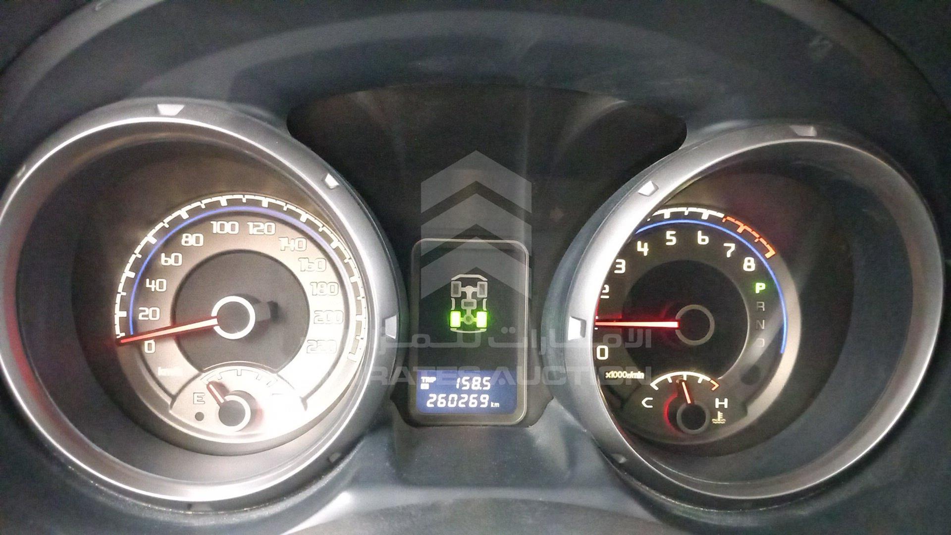 2011 MITSUBISHI PAJERO VIN: JMYLV97WB706495