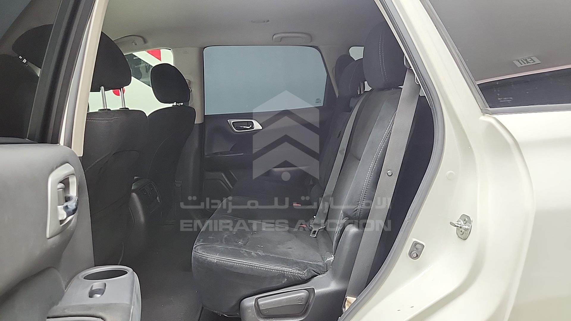 2015 NISSAN PATHFINDER VIN: 5N1AR2MN2FC708216