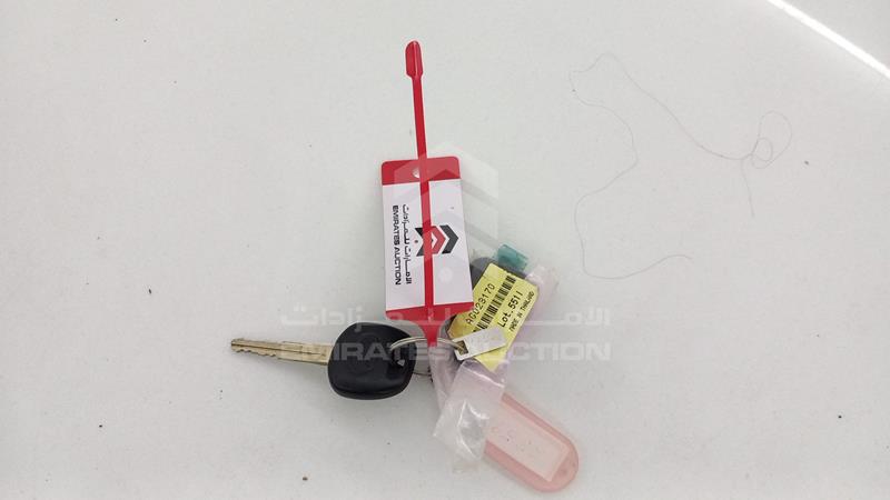 MHKMC12F1FK002889 Auction: EmiratesAuction Lot: 405720 MHKMC12F1FK002889 Toyota Avanza 2015 WHITE Photo 4