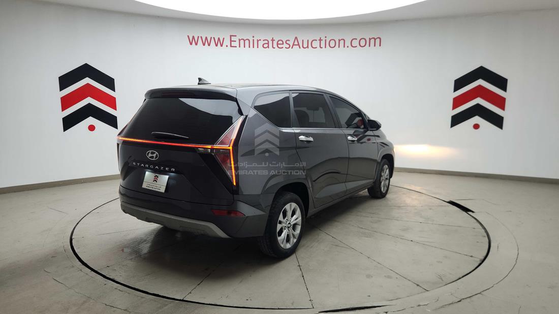 2025 Hyundai Stargazer — Rear Right Angle — Photo 10