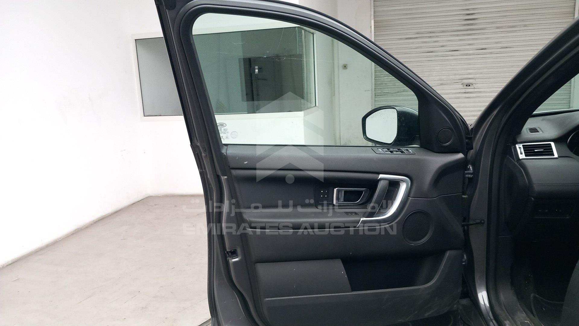 2016 LAND ROVER DISCOVERY VIN: SALCR2BG0GH593484