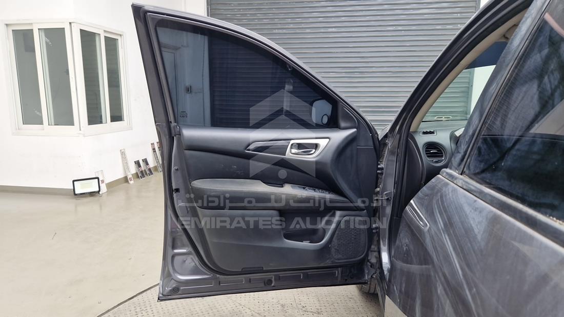 2017 Nissan Pathfinder — Front Left Door — Photo 13