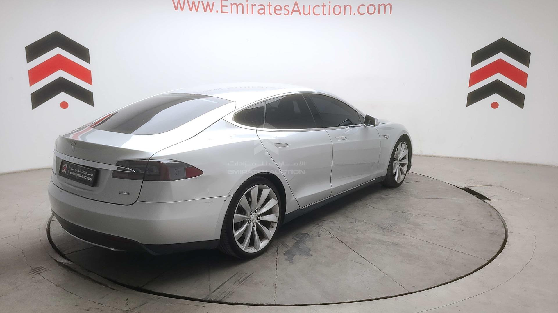 2013 TESLA MODEL S VIN: 5YJSA1DP0DFP23230